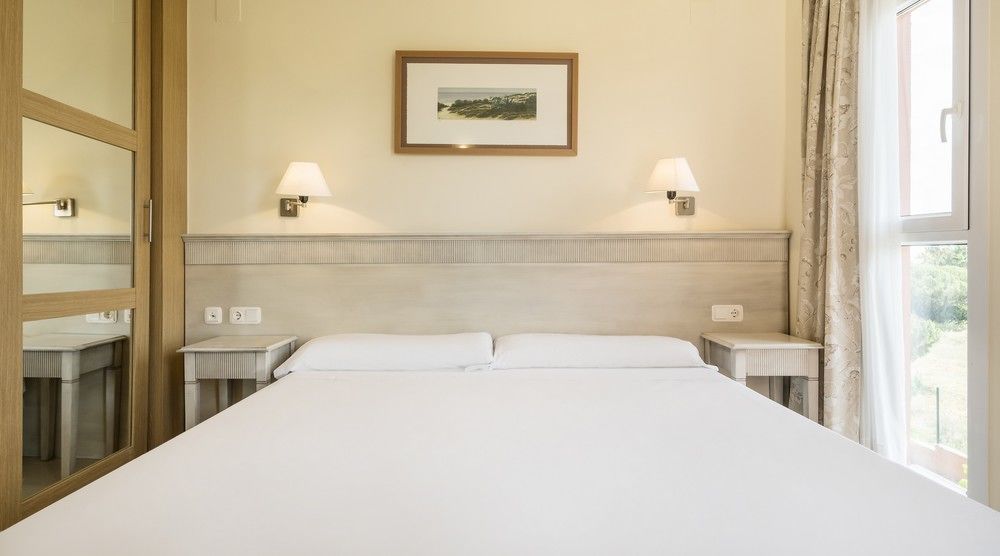 Aparthotel Ilunion Sancti Petri Novo Sancti Petri Eksteriør billede