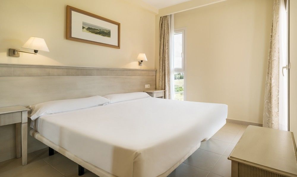 Aparthotel Ilunion Sancti Petri Novo Sancti Petri Eksteriør billede